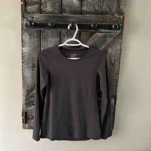 Women's Arc’teryx Long Sleeve Dry Fit Top Charcoal Grey